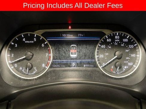 Certified 2025 Nissan Sentra SV w/ SV Premium Package FWD image 17
