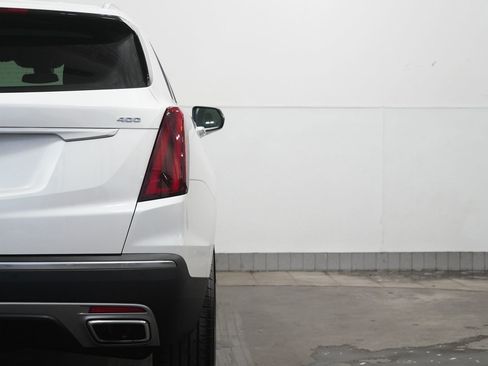 Used 2022 Cadillac XT5 Premium Luxury w/ LPO, Floor Liner Package image 13