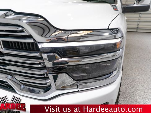 Used 2026 RAM 2500 Laramie AWD/4WD image 8