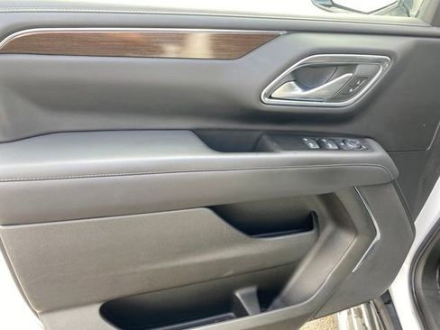 Certified 2023 GMC Yukon SLE w/ Gmc Pro Safety Plus Package AWD/4WD image 16