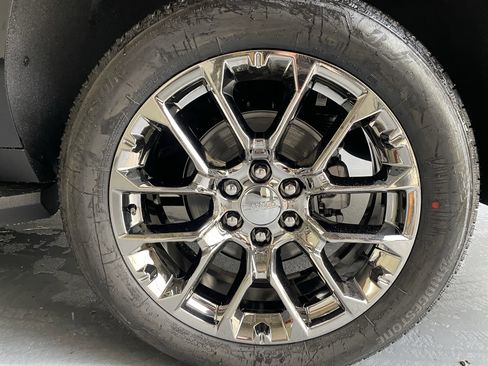 New 2026 GMC Yukon XL Elevation w/ Elevation Premium Package image 7