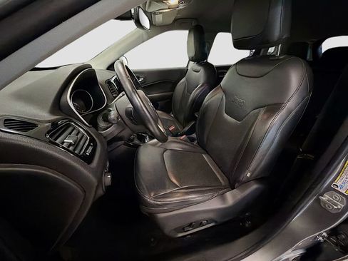 Used 2019 Jeep Compass Limited AWD/4WD image 17