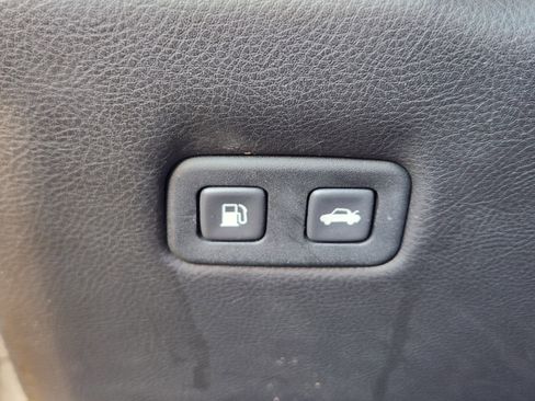 Used 2009 Chevrolet Corvette Convertible w/ Preferred Equipment Group image 38