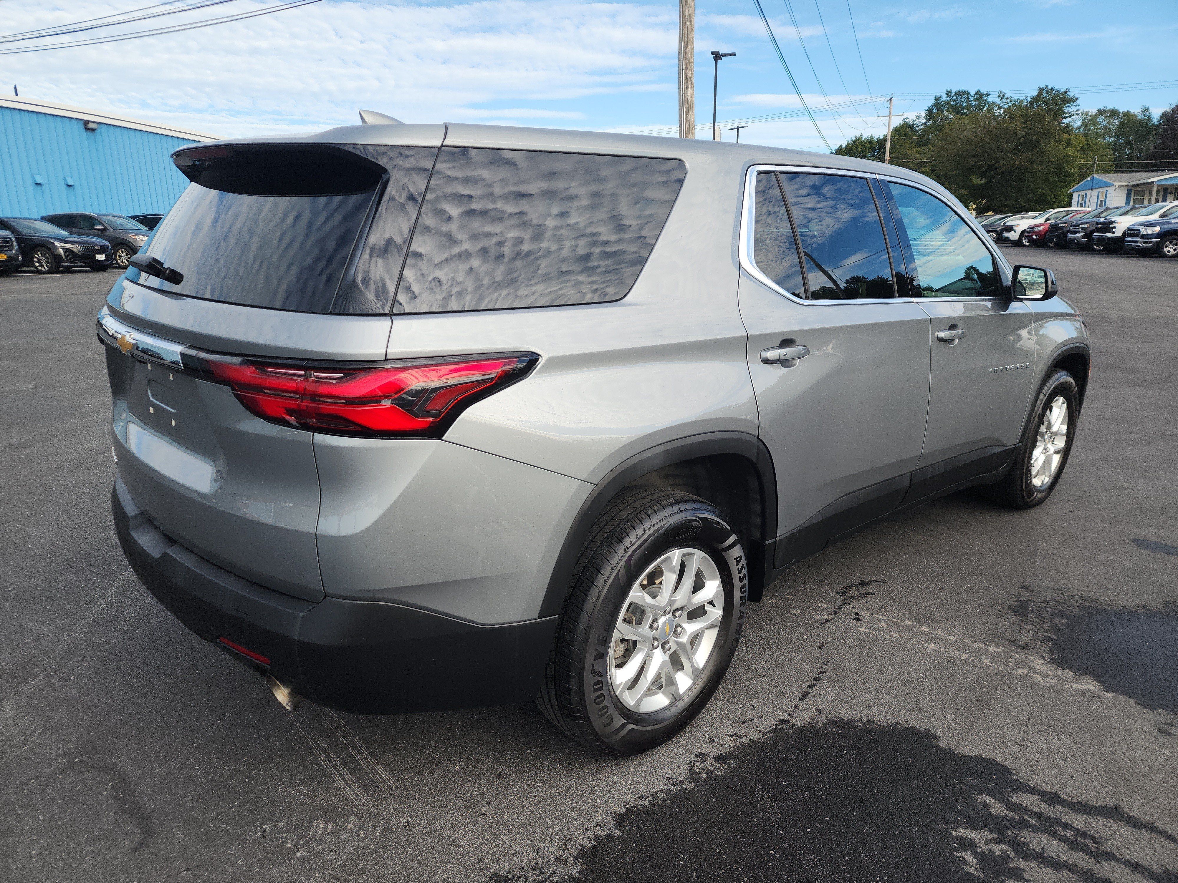 Certified 2023 Chevrolet Traverse LS AWD/4WD image 8