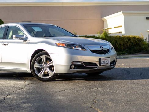 Used 2012 Acura TL SH-AWD image 9
