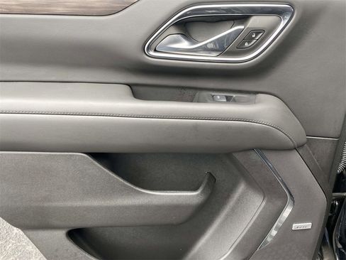 Used 2024 Chevrolet Tahoe LT w/ Luxury Package image 14