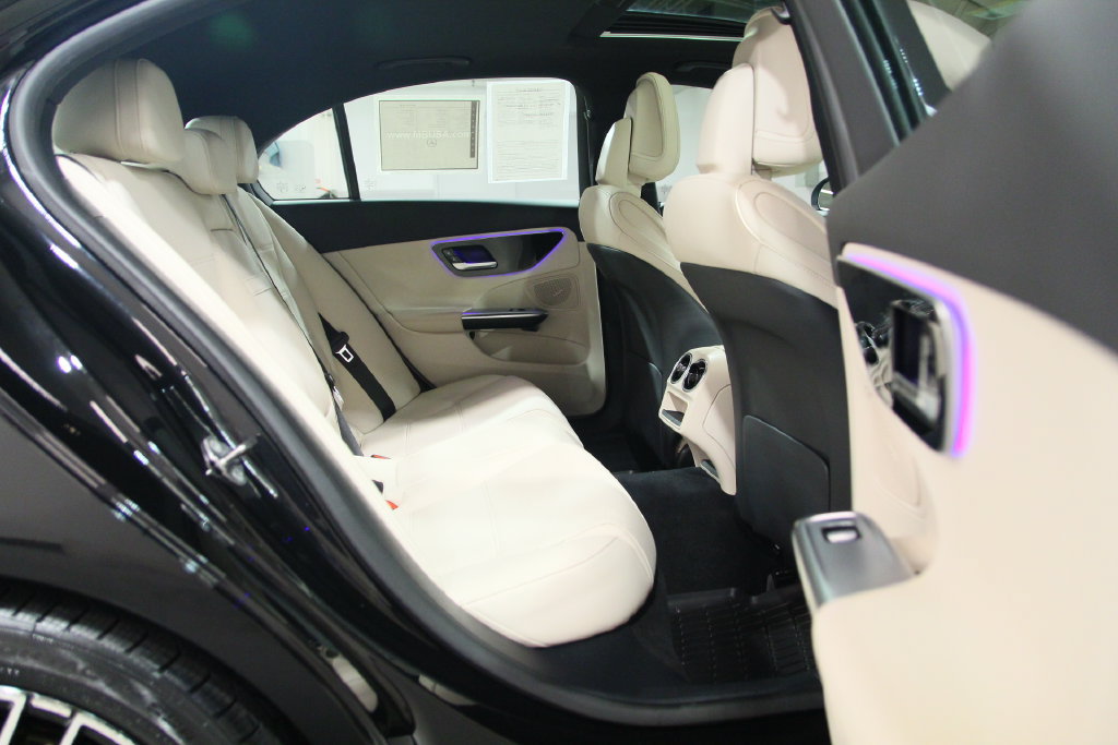 Certified 2024 Mercedes-Benz C 300 4MATIC Sedan image 24