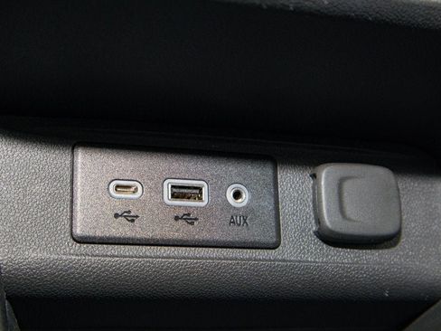 Certified 2023 Buick Encore GX Essence w/ Experience Buick Package image 26