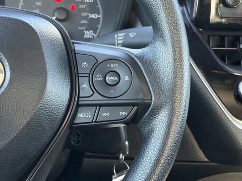 Certified 2025 Toyota Corolla LE FWD image 18