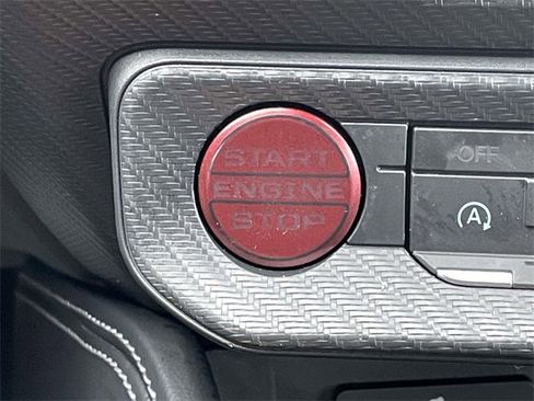 Used 2025 Ford Mustang GT Premium image 17