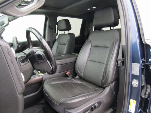 Used 2019 GMC Sierra 1500 SLT w/ SLT Convenience Package image 9