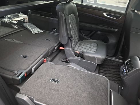 New 2026 Volkswagen Atlas SEL Premium R-Line image 28