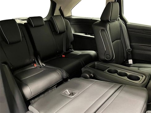 New 2026 Honda Odyssey Touring image 26
