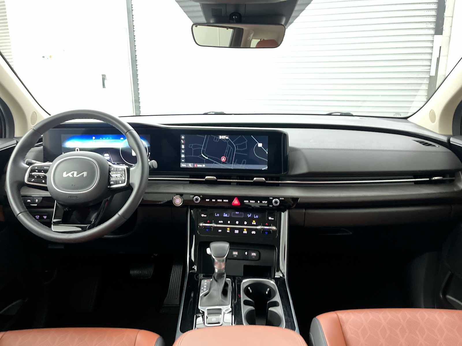 Used 2024 Kia Carnival SX FWD image 10