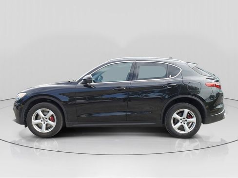 Used 2019 Alfa Romeo Stelvio RWD image 4