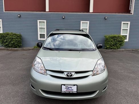 Used 2007 Toyota Sienna CE FWD image 11