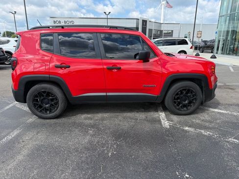 Used 2016 Jeep Renegade Sport w/ Power & Air Group FWD image 3