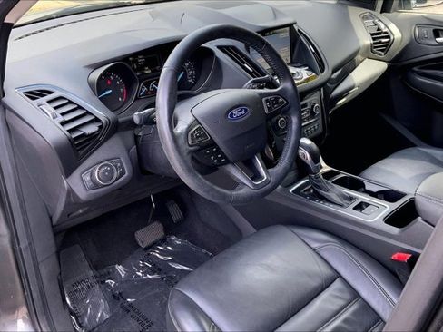 Used 2019 Ford Escape Titanium AWD/4WD image 14