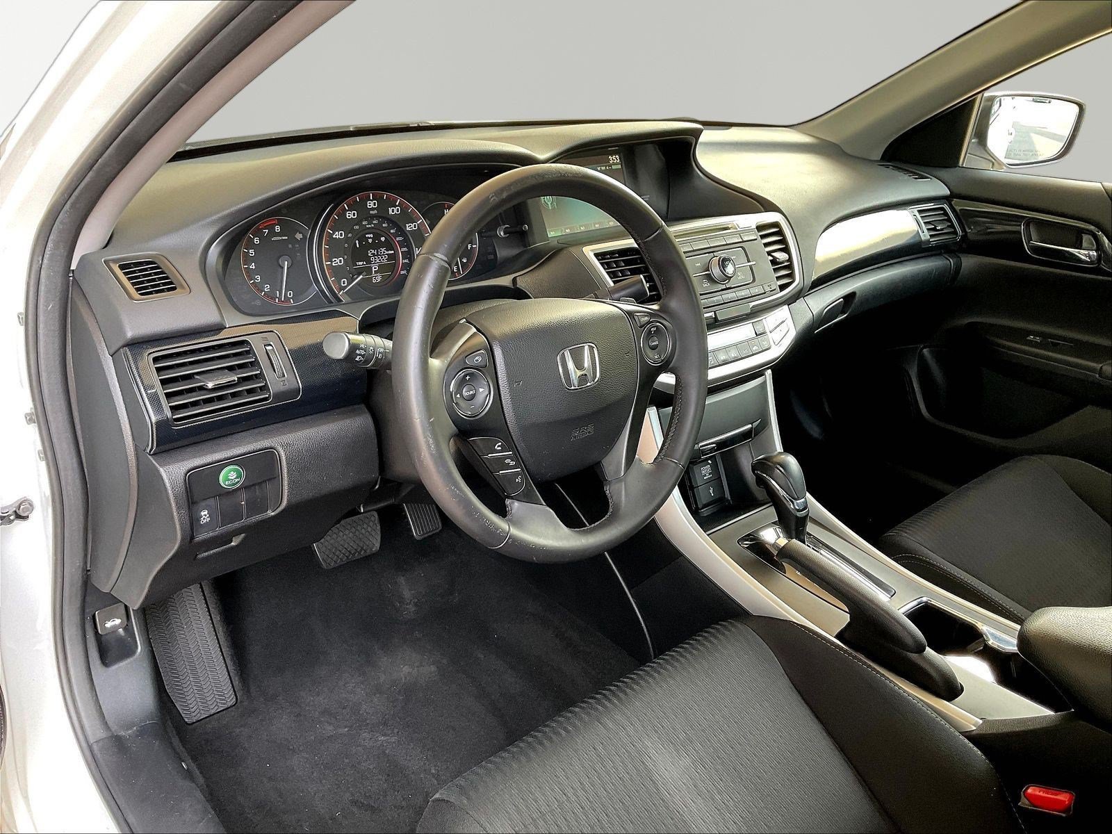 Used 2015 Honda Accord Sport image 16