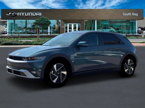 New 2026 Hyundai Ioniq 5 SE image 2