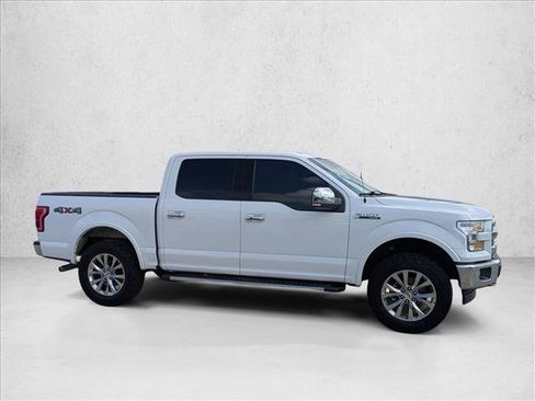 Used 2017 Ford F150 Lariat AWD/4WD image 4