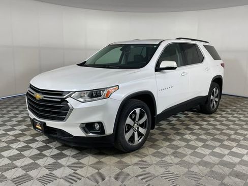 Certified 2019 Chevrolet Traverse LT w/ LT Premium Package AWD/4WD image 1