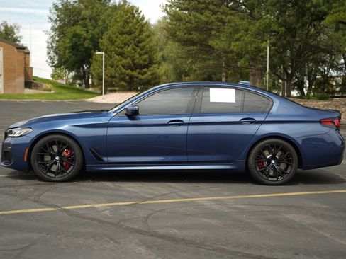 Used 2022 BMW M550i xDrive w/ Dynamic Handling Package AWD/4WD image 2