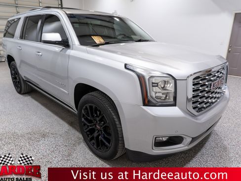 Used 2018 GMC Yukon XL Denali w/ Denali Ultimate Package AWD/4WD image 6