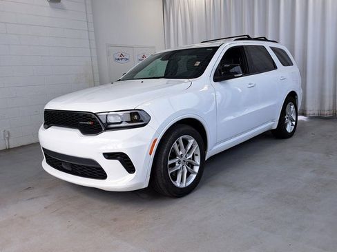 Used 2024 Dodge Durango GT image 2