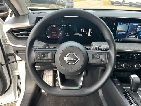 New 2026 Nissan Kicks S image 21