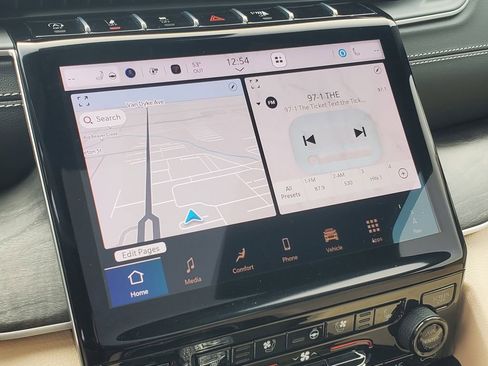 Used 2024 Jeep Grand Cherokee Limited w/ Luxury Tech Group II image 22