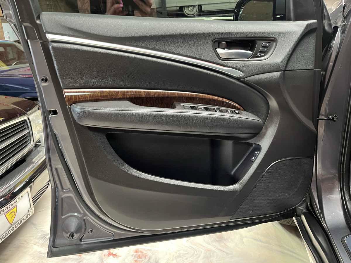 Used 2018 Acura MDX SH-AWD image 28
