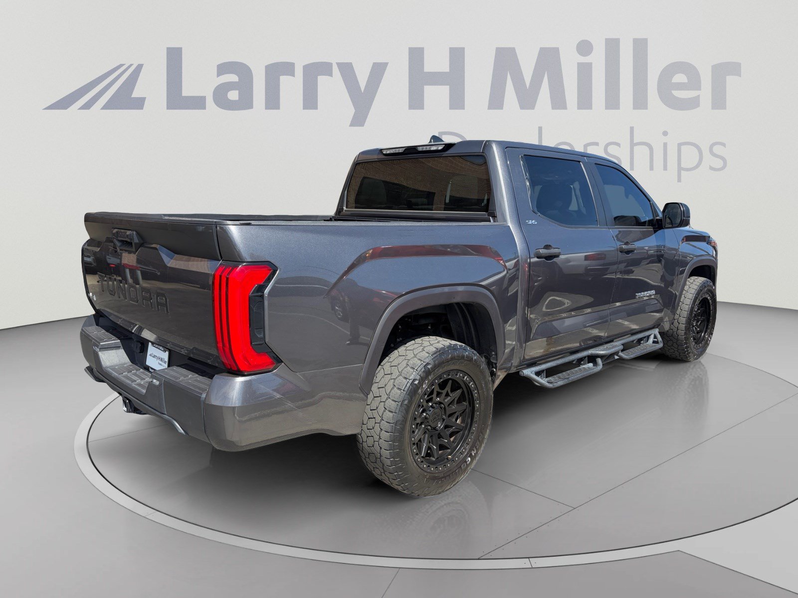 Used 2024 Toyota Tundra SR5 AWD/4WD image 5