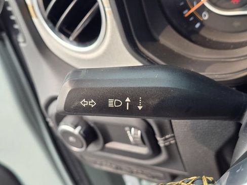 Used 2024 Jeep Wrangler Unlimited Sahara AWD/4WD image 18