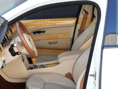 Used 2012 Bentley Mulsanne RWD image 23
