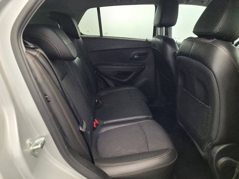 Used 2018 Chevrolet Trax LT w/ Driver Confidence Package AWD/4WD image 19