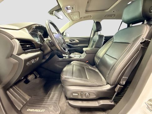 Used 2019 Chevrolet Traverse RS AWD/4WD image 23