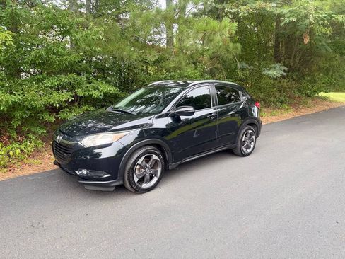Used 2018 Honda HR-V EX-L image 1