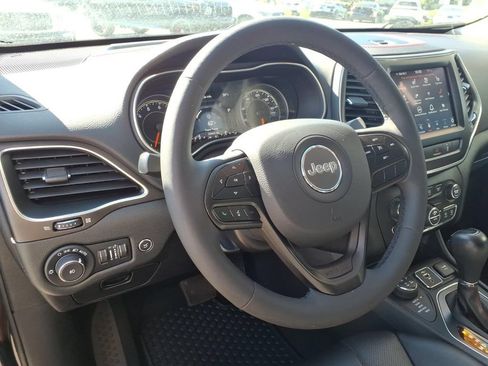 Used 2022 Jeep Cherokee Trailhawk w/ Sun, Sound & Nav Group AWD/4WD image 16