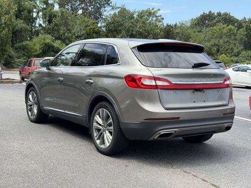 Used 2016 Lincoln MKX Reserve w/ Climate Package AWD/4WD image 3