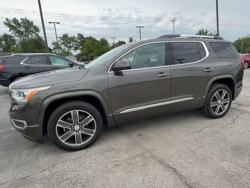 Used 2019 GMC Acadia Denali AWD/4WD image 4