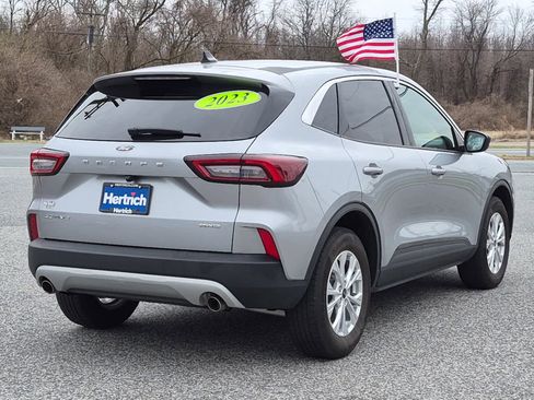 Used 2023 Ford Escape Active AWD/4WD image 3