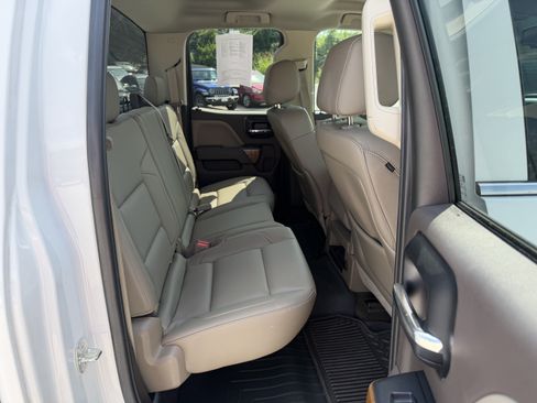 Used 2014 GMC Sierra 1500 SLT w/ SLT Preferred Package AWD/4WD image 10