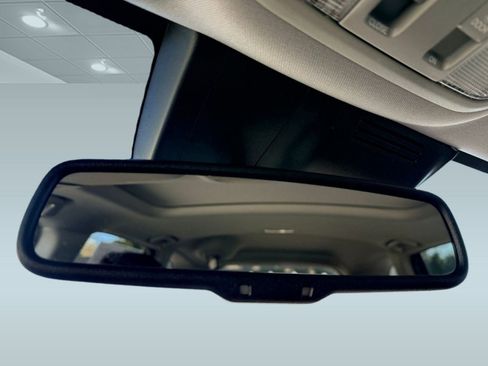 Used 2018 Honda CR-V Touring image 14