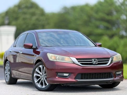 Used 2015 Honda Accord Sport image 4