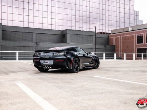 Used 2015 Chevrolet Corvette Z06 w/ 2LZ Preferred Equipment Group image 55