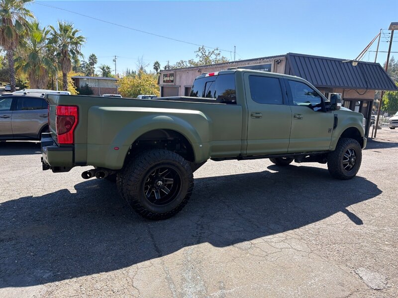 Used 2022 Ford F350 Lariat w/ Lariat Ultimate Package AWD/4WD image 8