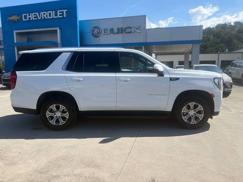Used 2022 GMC Yukon SLE AWD/4WD image 5