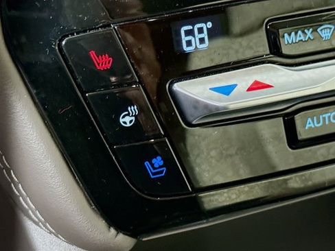 Used 2021 Ford Explorer Platinum w/ Equipment Group 601A image 22