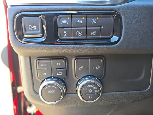 New 2026 GMC Yukon XL Elevation image 28